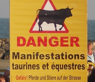 Danger Sign - Hmmmm can't the audience read!!!!